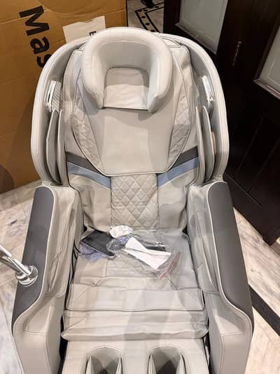 S9 8D Luxury Full Body Massage Chair