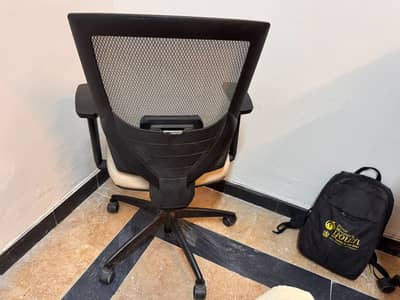 Used Sit On It Focus Chair