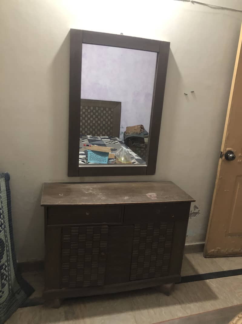 Bed tables 3
