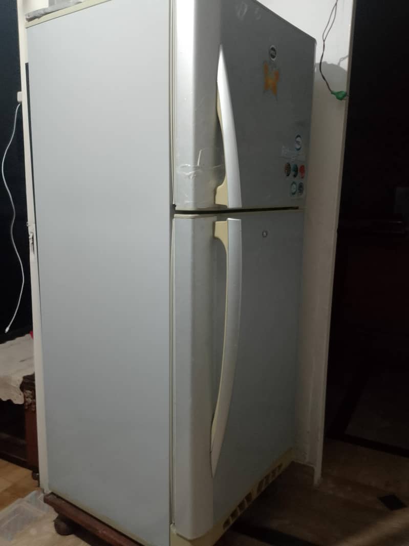 PELL REFRIGRATOR MEDIUM SIZE 0