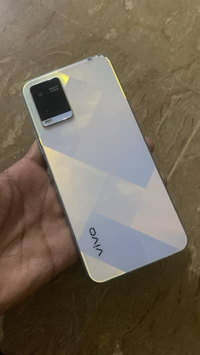 Vivo Y21 Full ok mobile Dual PTA approved panel pr chota sa creak ha