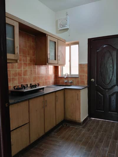 4 Marla Beautiful House With Gas