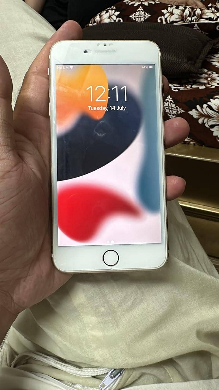 Apple iPhone 7 Plus 0