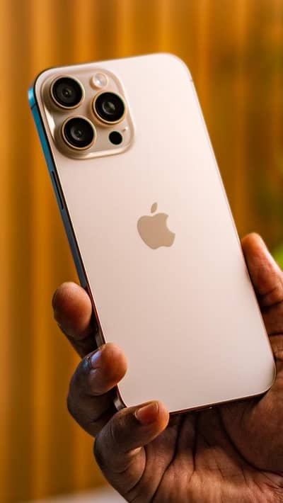 iPhone 16 Pro Max Bh 93 Phisical Model 256Gb Factory unlock Dsplay msg