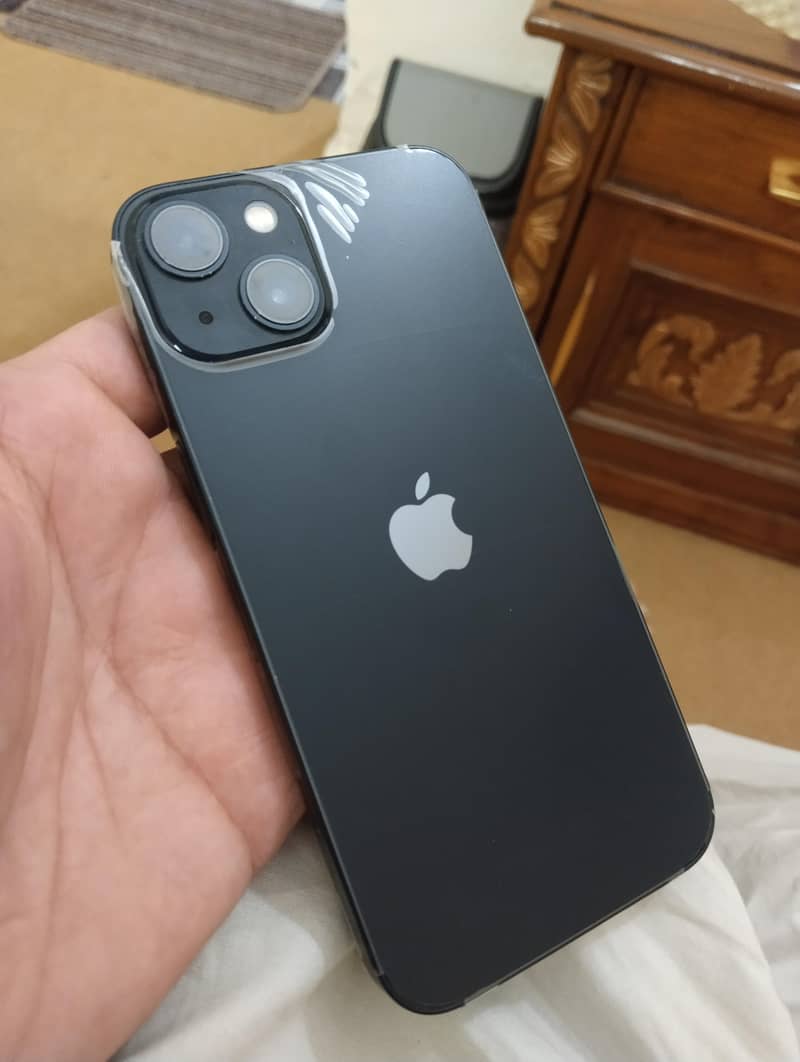 Apple iPhone 13 0