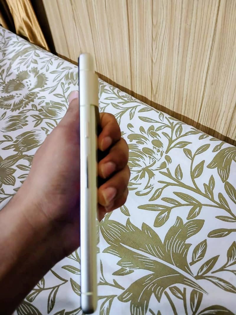 Google Pixel 7 3