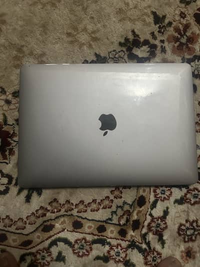 Apple MacBook Pro 13-inch 2017 | 8GB | 128 SSD | Retina Display