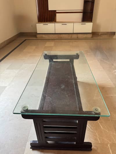 Solid wood table 4*2 with 10 mm glass
