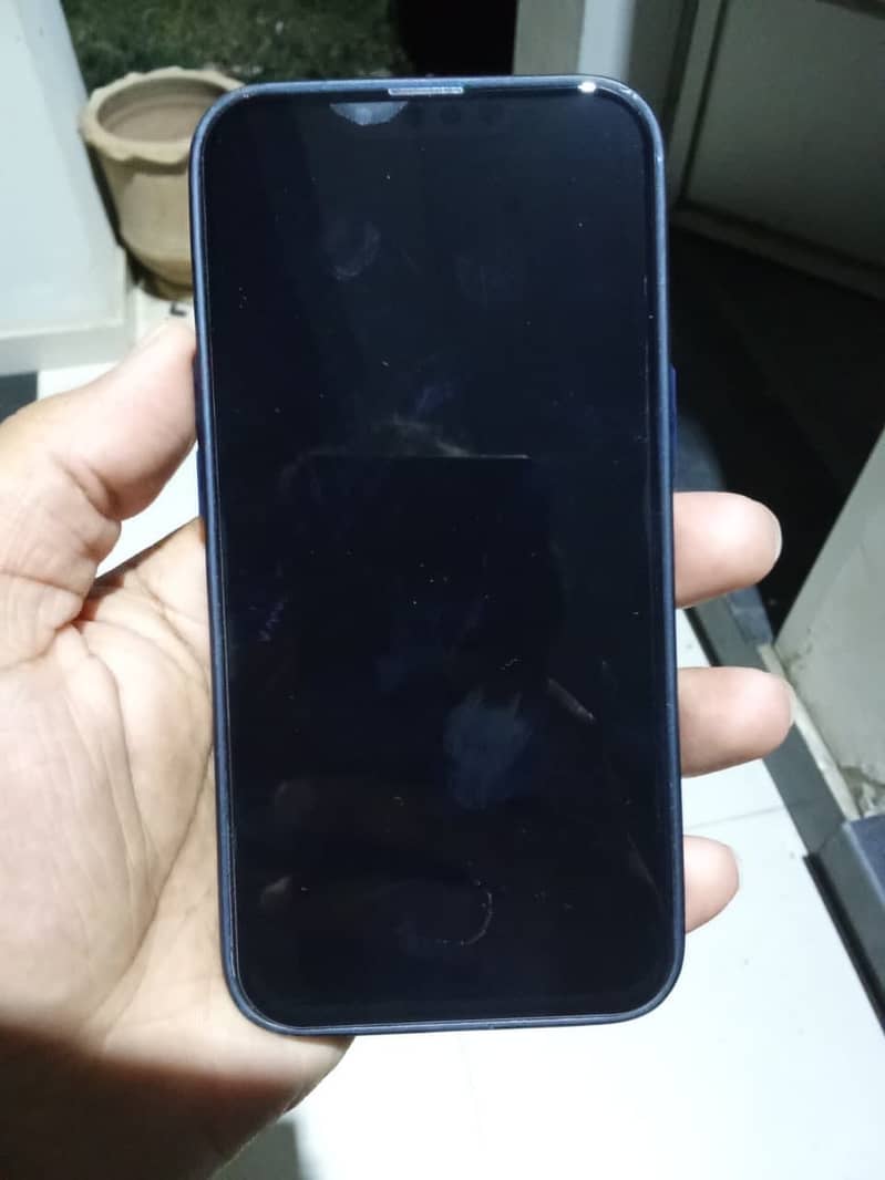 Apple iPhone 13 3