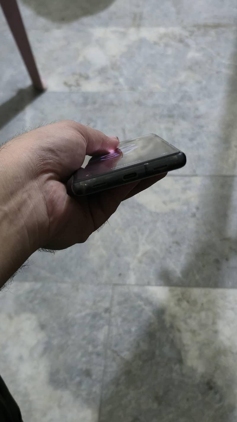 Google Pixel 7a 5
