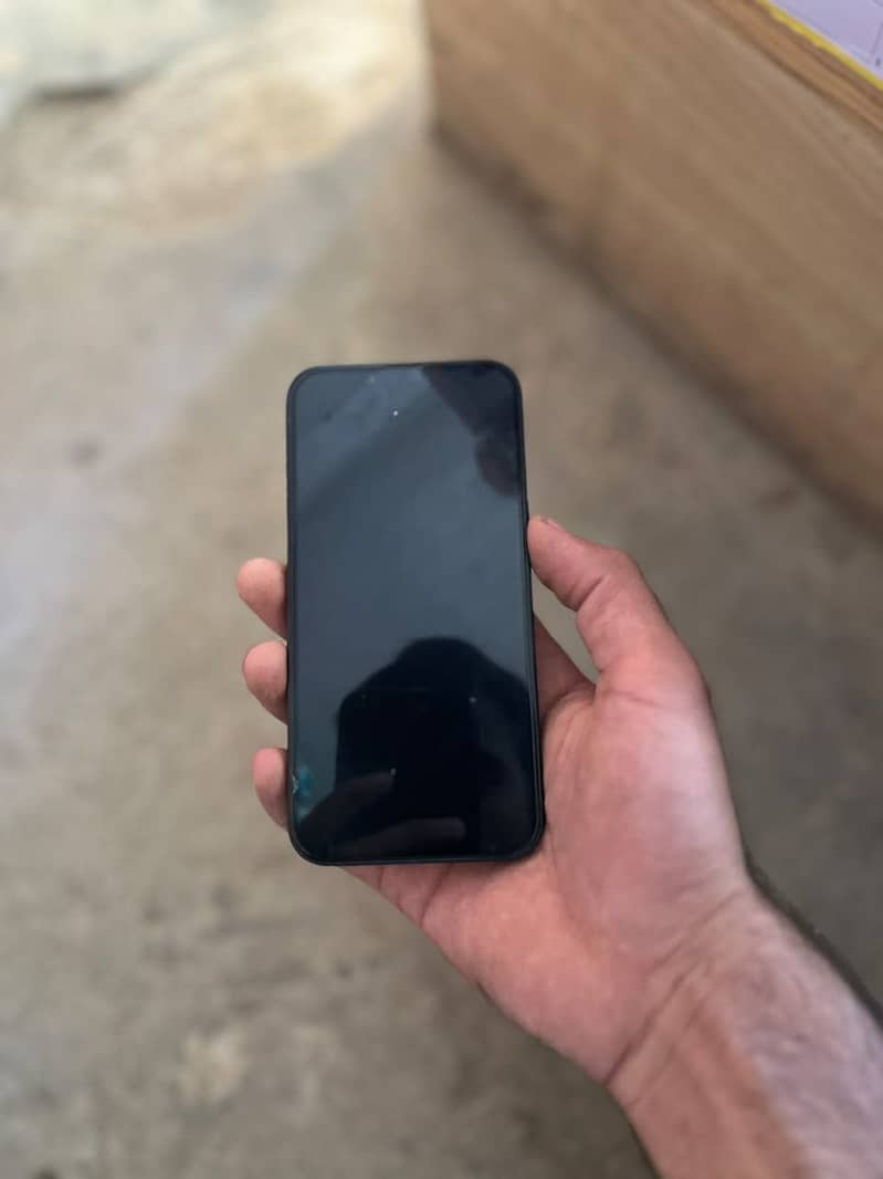 iPhone 14 jv 1