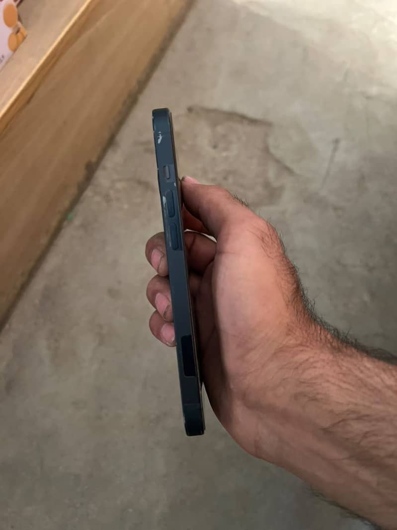 iPhone 14 jv 3