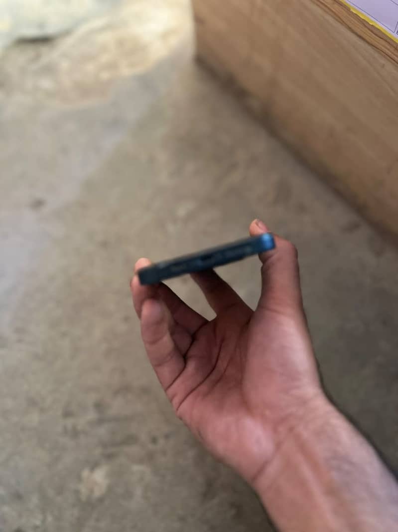 iPhone 14 jv 4