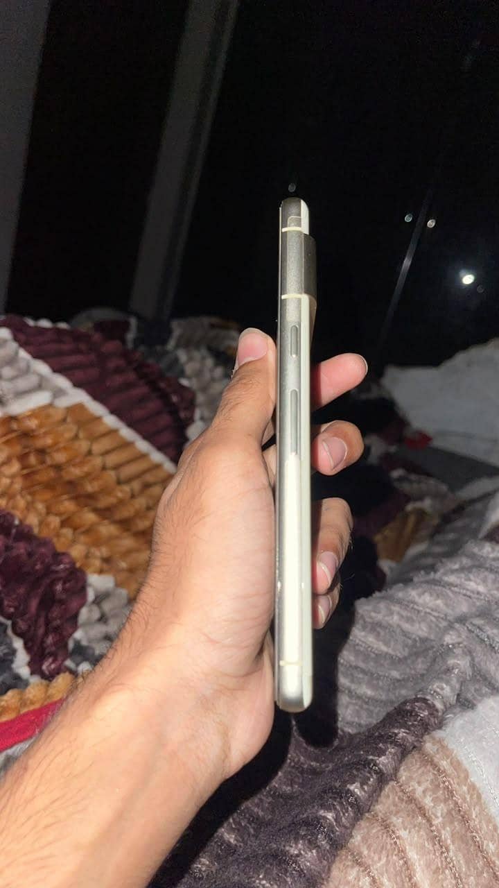 Google Pixel 7 3