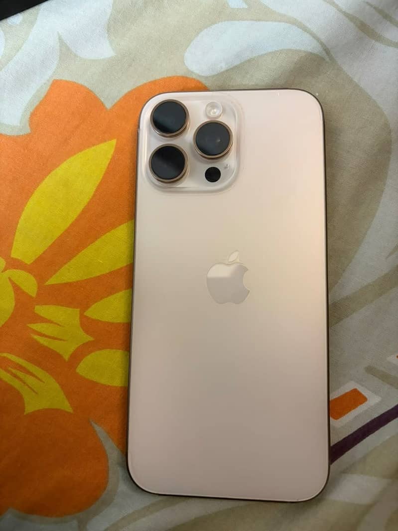 Apple iPhone 16 Pro Max 5