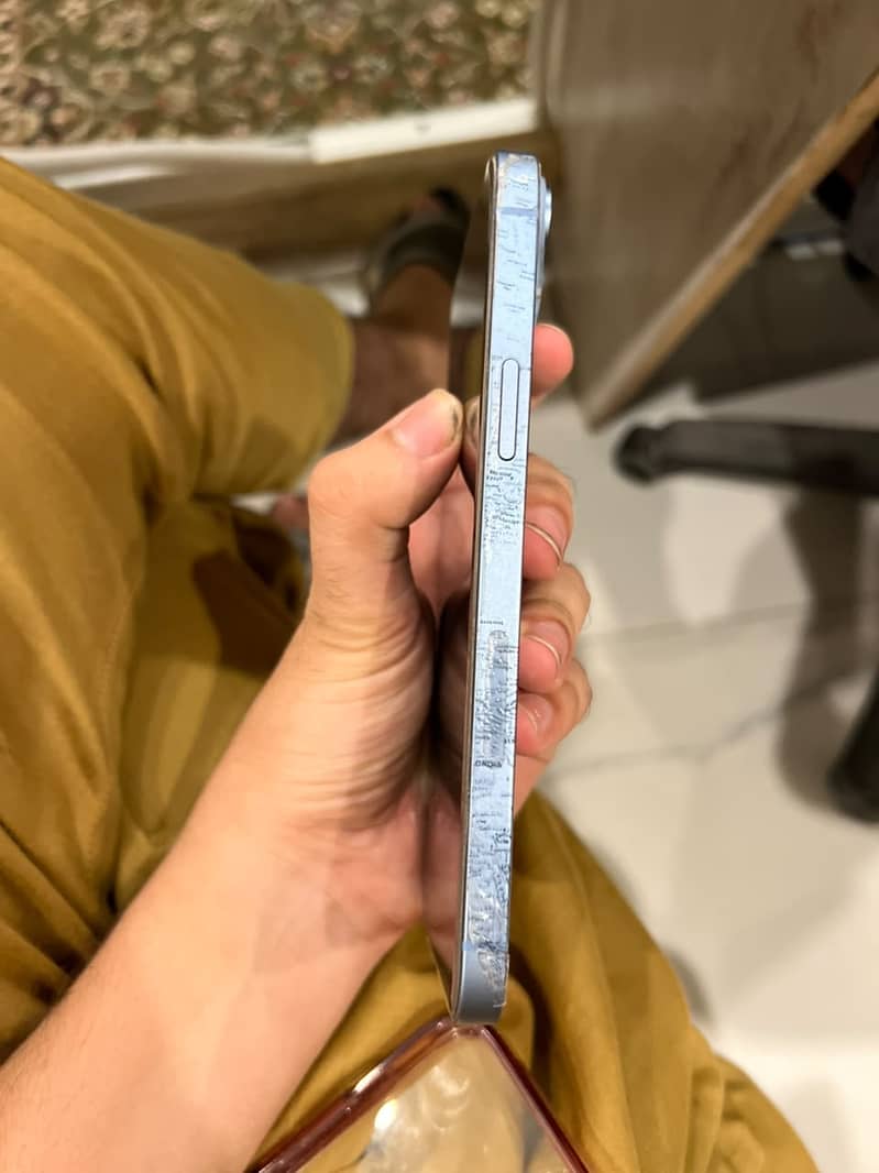 Apple iPhone 14 plus 3