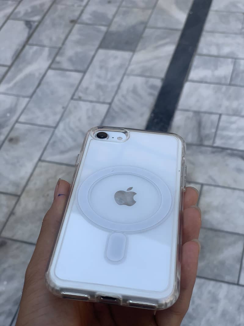 Apple iPhone SE 0