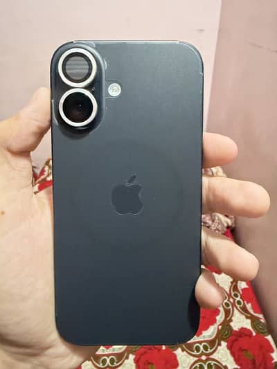 Apple iPhone 16