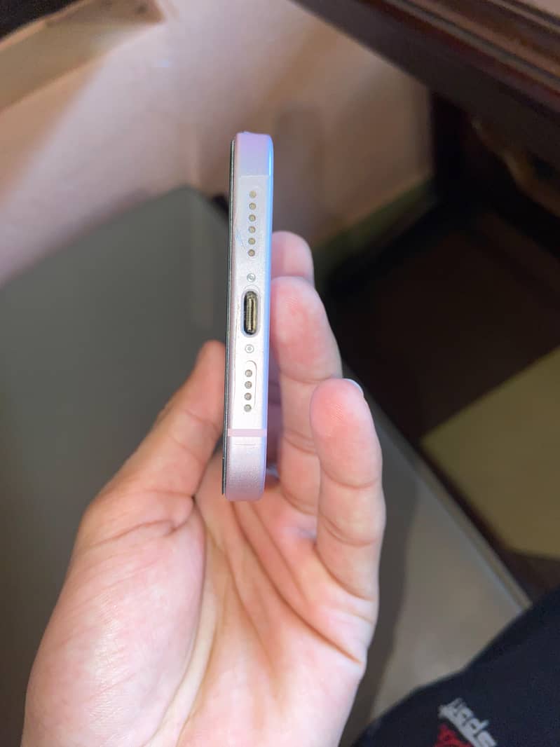 Apple iPhone 15 plus 1
