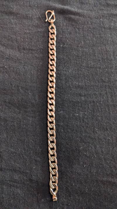 silver bracelate