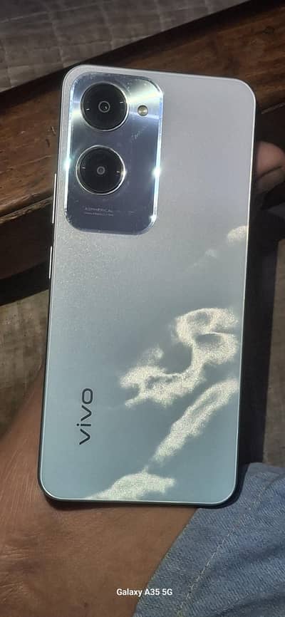 Vivo Y18