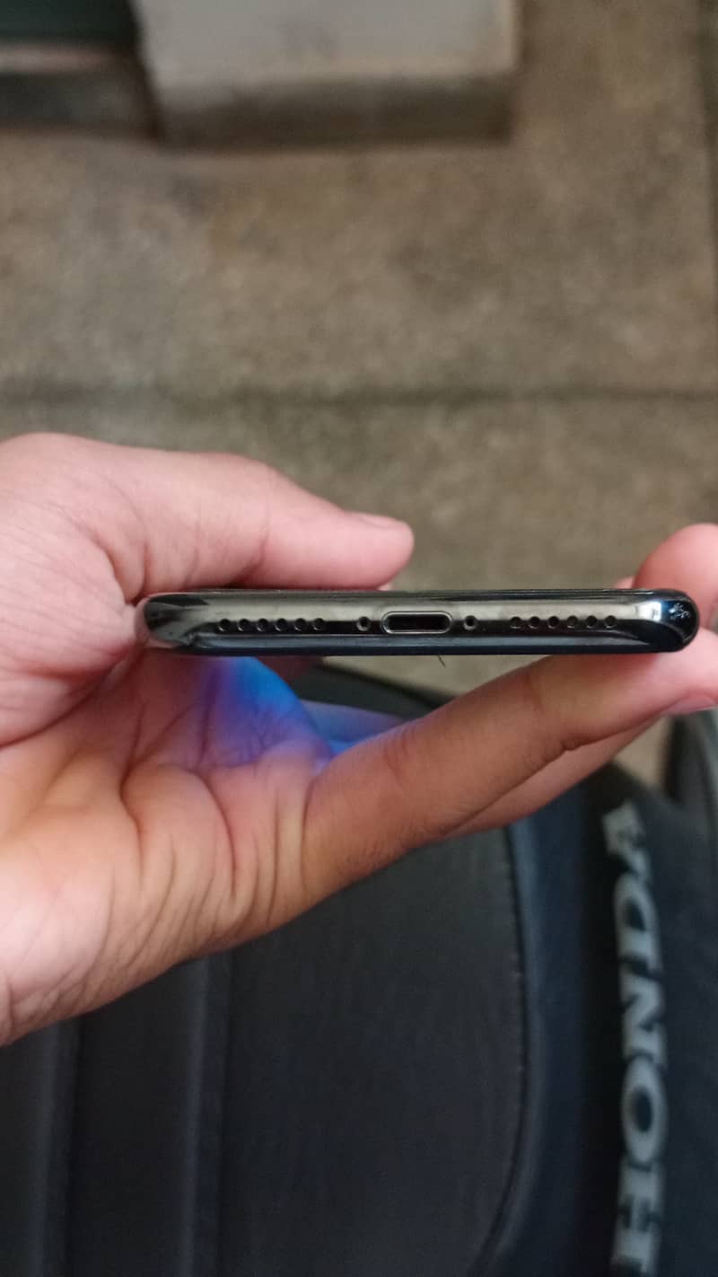 Apple iPhone X 2