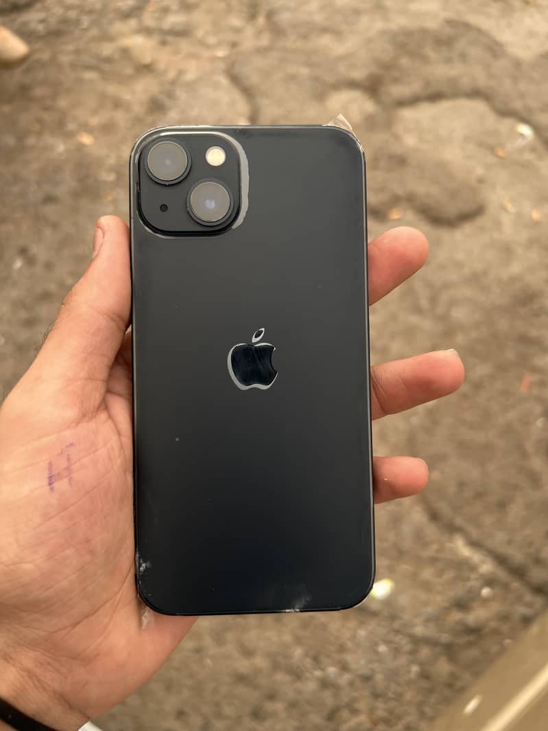 Apple iPhone 13 2