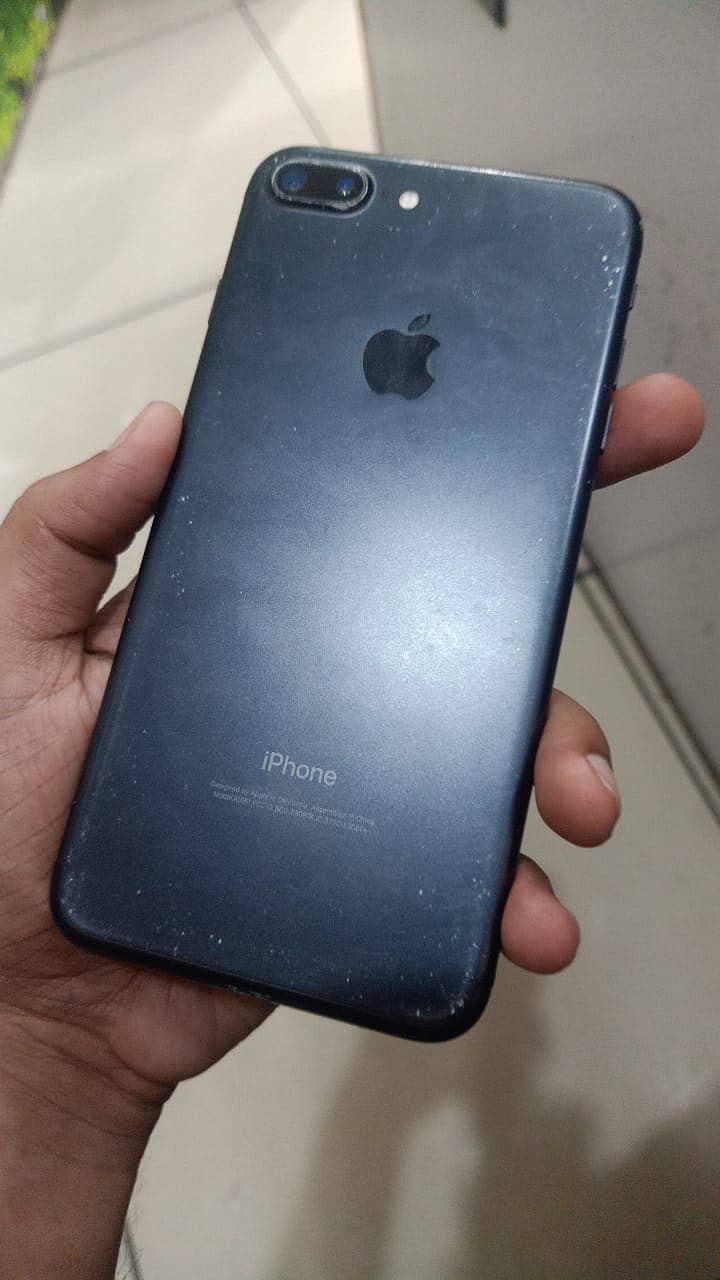 Apple iPhone 7 Plus 2