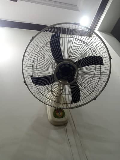 Yunas Bracket Fan Available For Sale