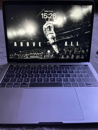 MacBook pro 2019 13 inch