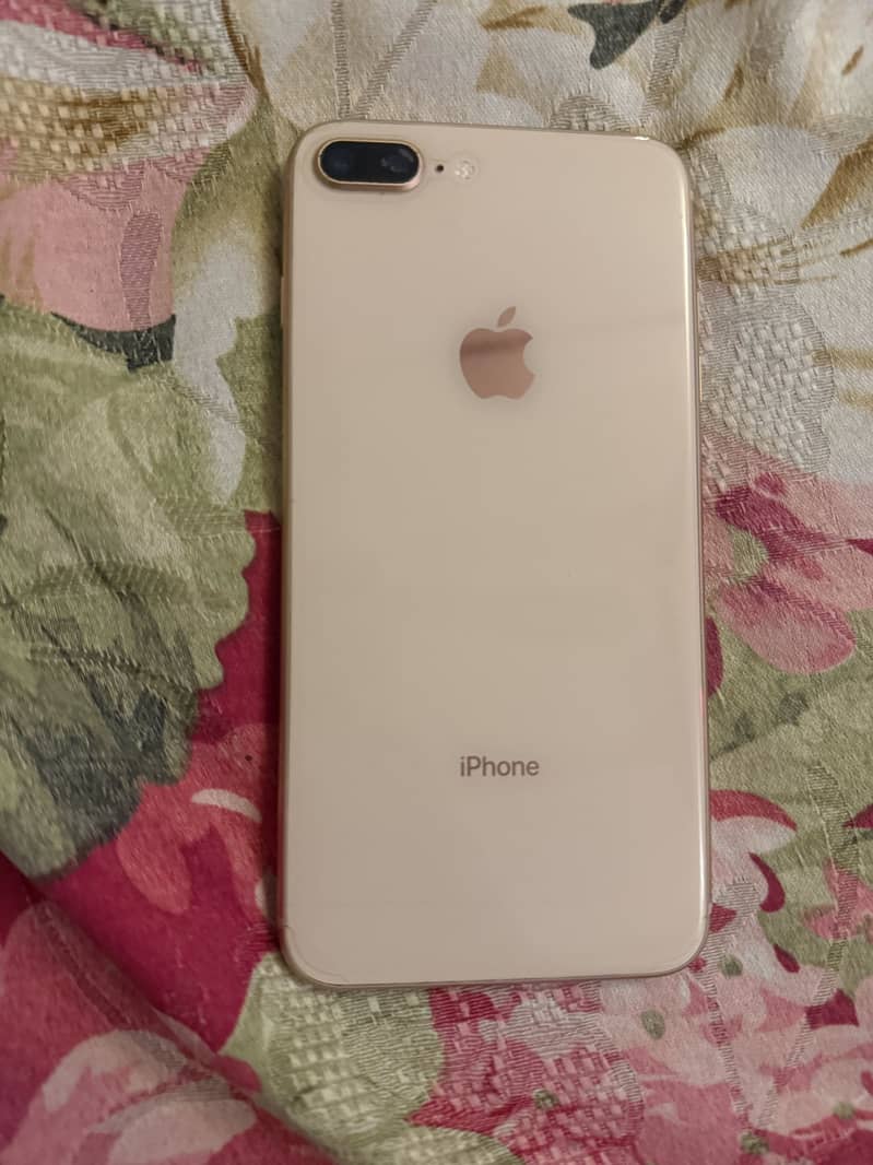 Apple iPhone 8 Plus 6