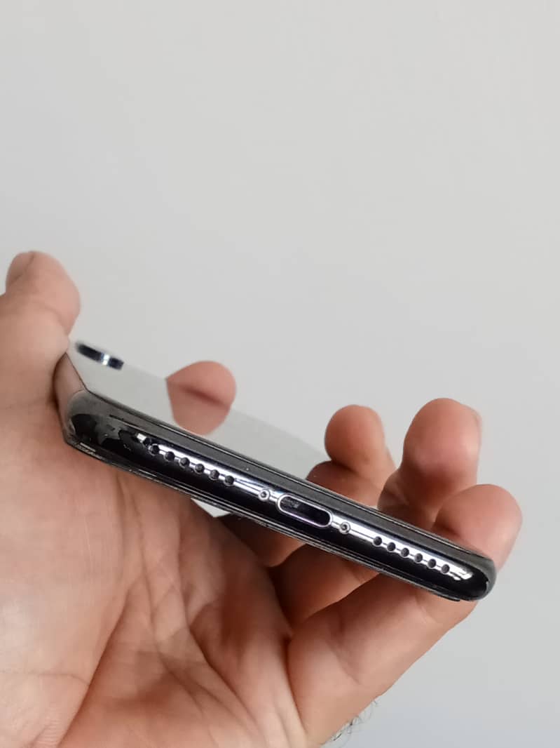 Apple iPhone X 1