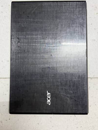 Acer Aspire E5-573G Gaming Laptop