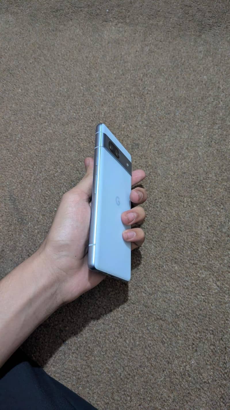 Google Pixel 7a 1