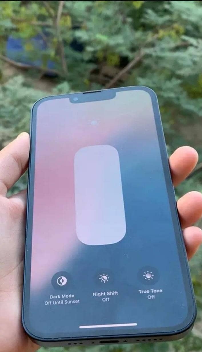 Apple iPhone 13 2