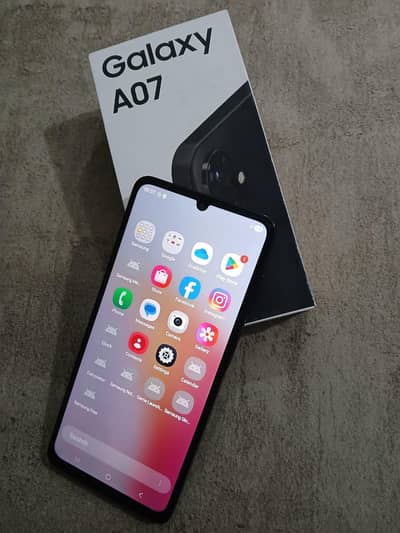 Samsung A07 box pac condition 6/128