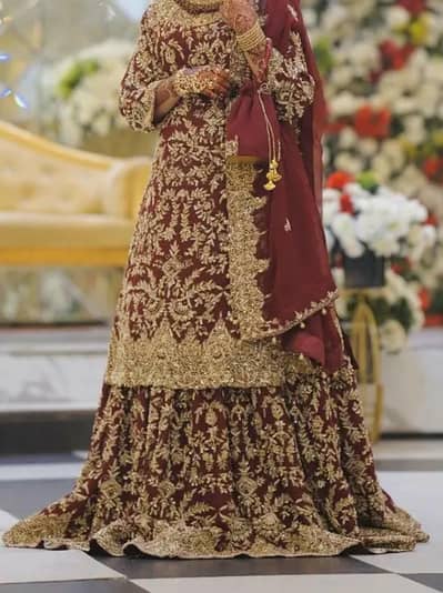 Bridal farshi lehanga for sale just 6 hour used
