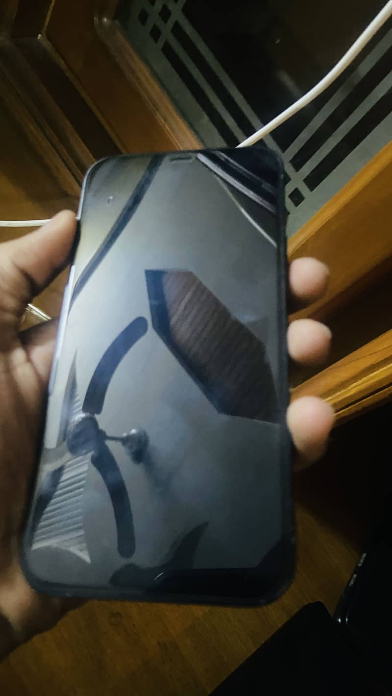 Apple iPhone 12 1