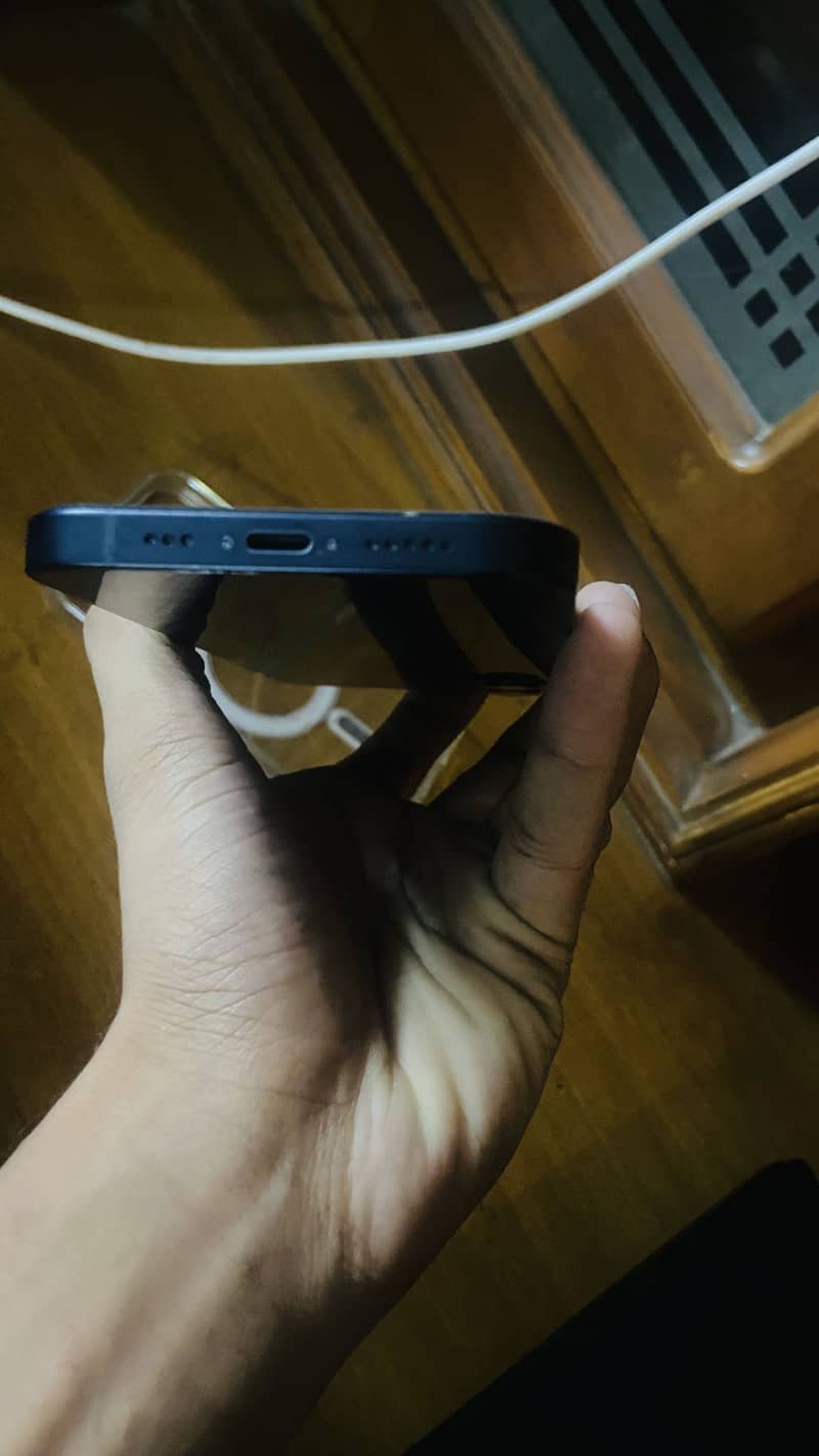 Apple iPhone 12 2
