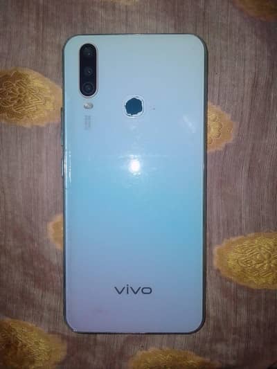 Vivo Y17