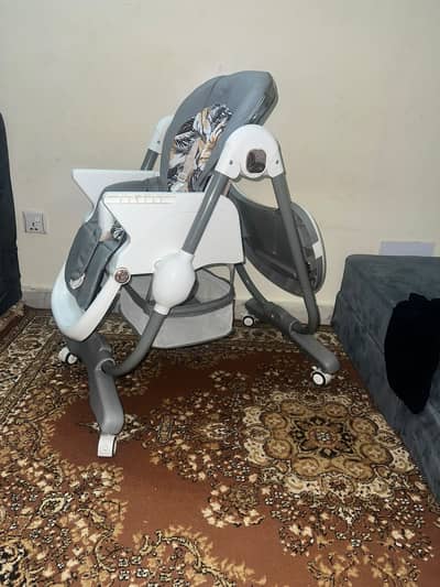 High chair / Feeding Chair  for babies. .