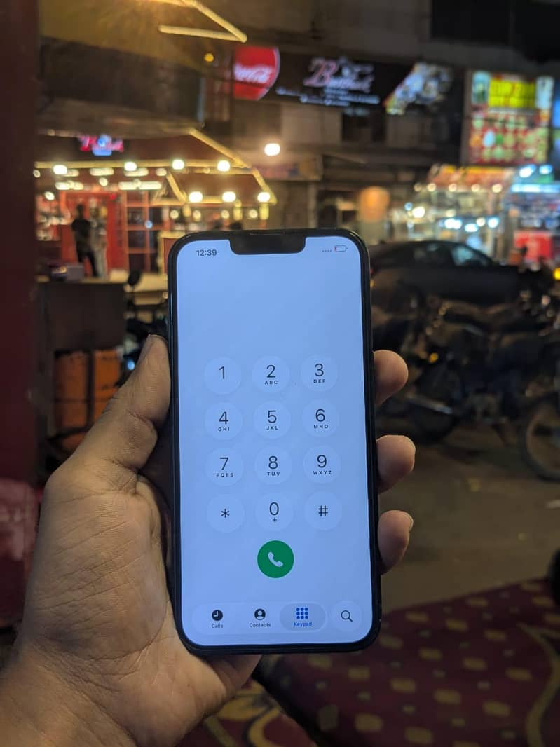 Apple iPhone 13 2