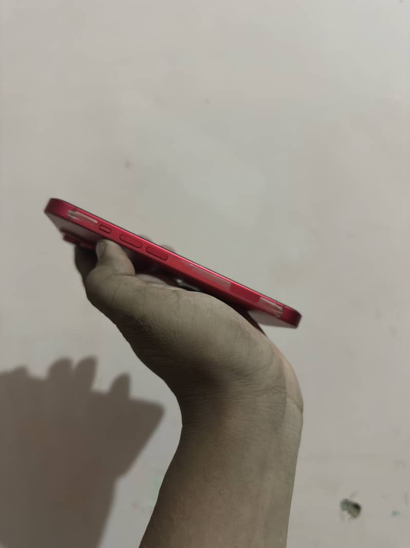 Apple iPhone 14 3