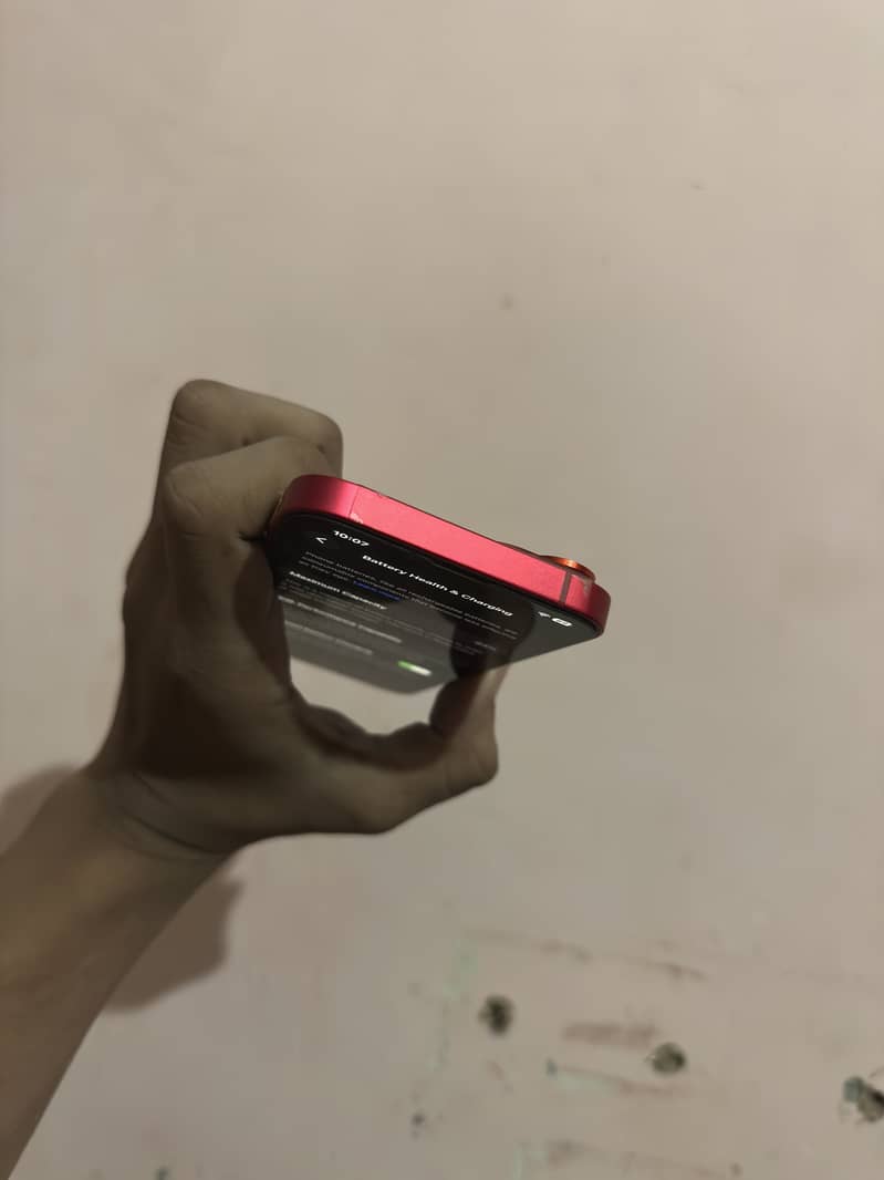 Apple iPhone 14 4
