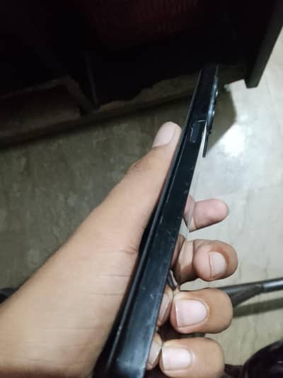 Realme C35