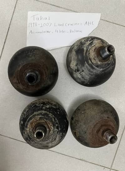 1998-2007 Toyota Land Cruiser LC100 accumulators, globes, baloons