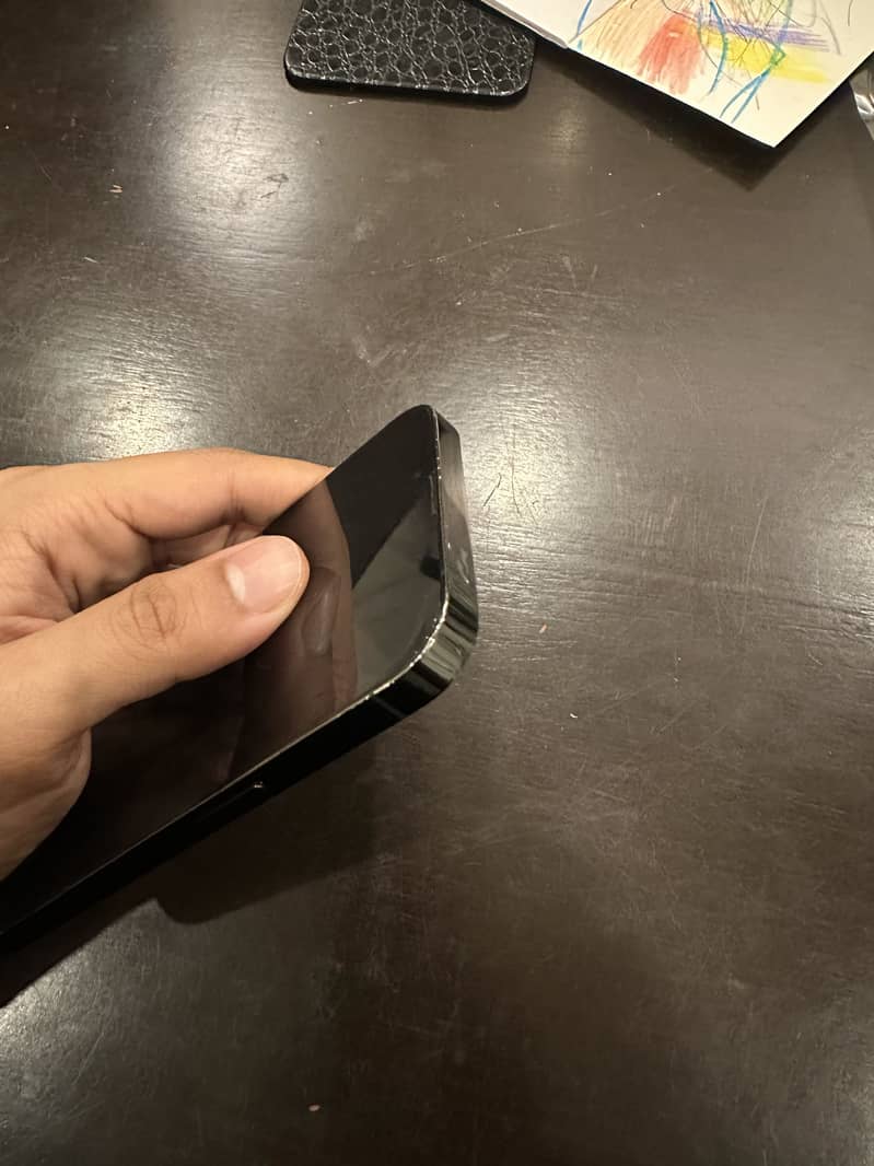 Apple iPhone 13 Pro 3