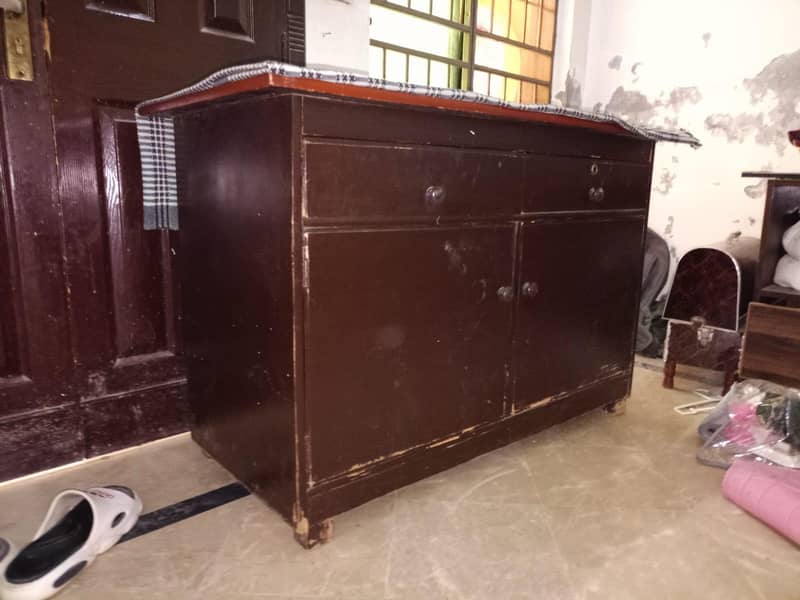 iron table 1
