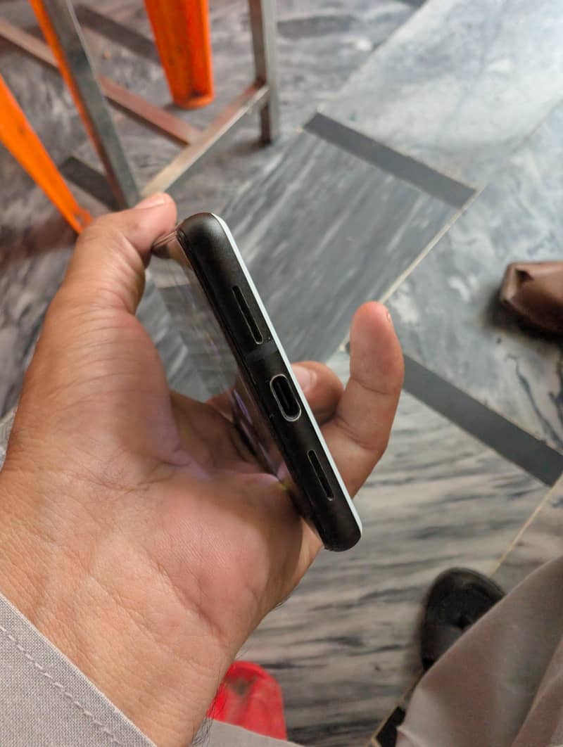 Google Pixel 6 5
