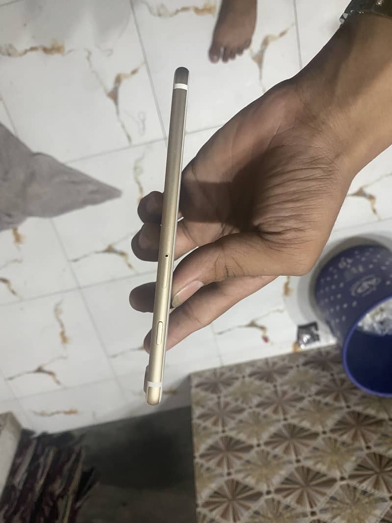 Iphon 7 plus 4